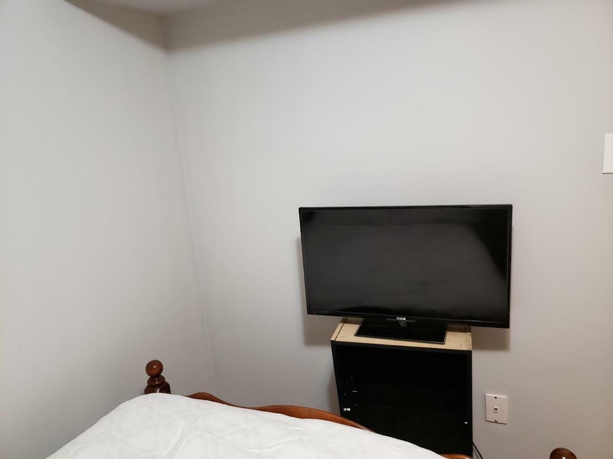 Private Room In Downtown Halifax Exterior foto